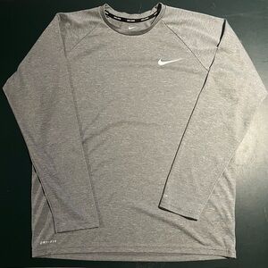 Nike Men's Heather Gray Long Sleeve Tee